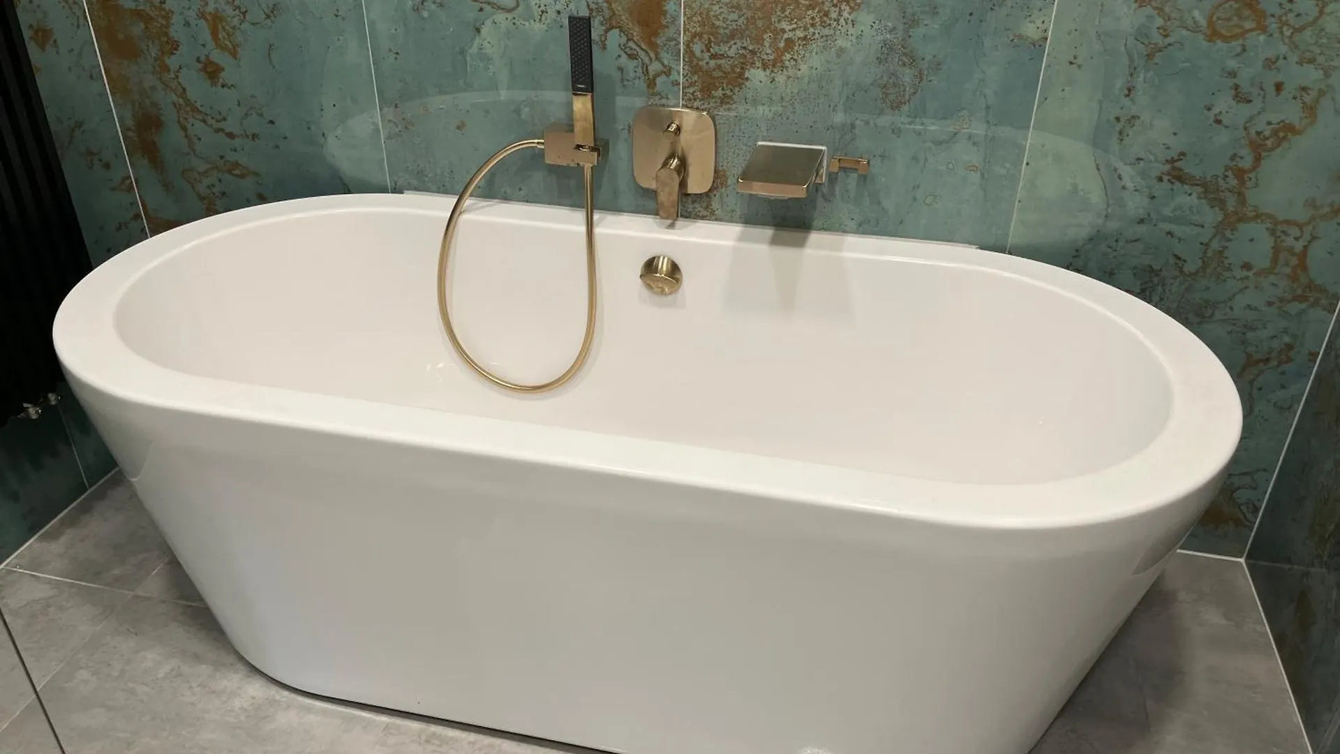 Newly Renovated Boutique Apartment Wien